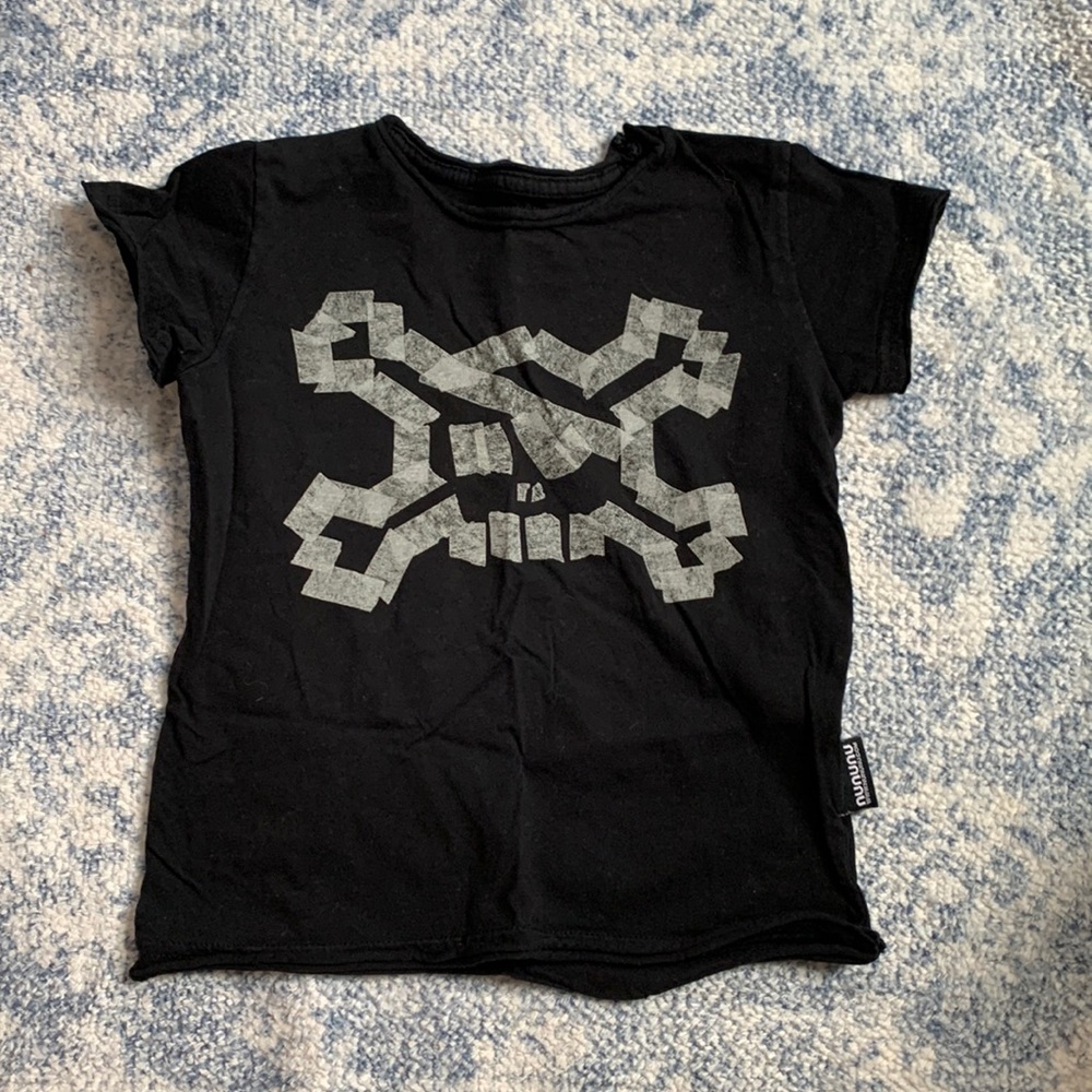 Nununu toddler shirt pirate skull 2-3